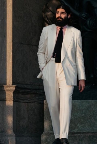 瑞典的Milad Abedi经典男装 浓密的须髯兼具帅气与辨识度