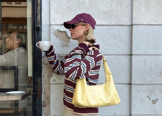 秋冬靠格子裙出彩，春夏靠亮色吸睛!这位德国ins博主太会穿